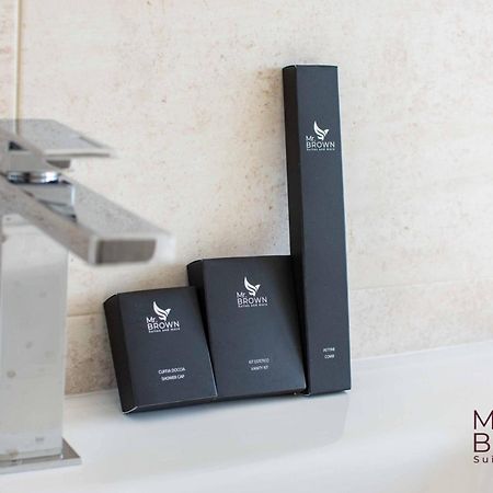 Mr Brown Home And Suites Рим Экстерьер фото
