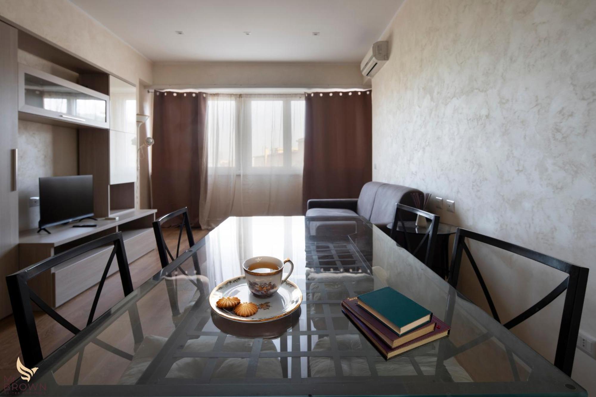 Mr Brown Home And Suites Рим Экстерьер фото